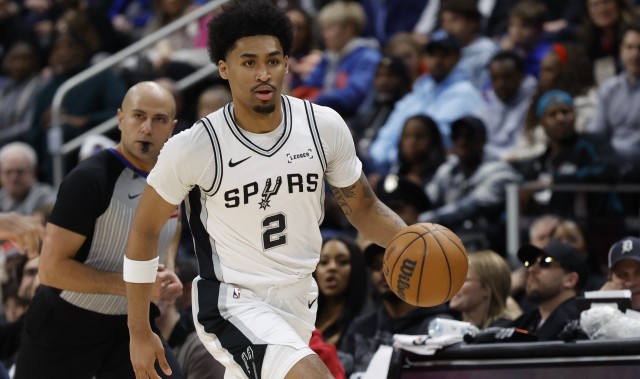 欧冠客户端安装-【菜鸟】哈珀22分&amp;11中8 雷诺22分10板2断 克尼佩尔13分&amp;三分7中1