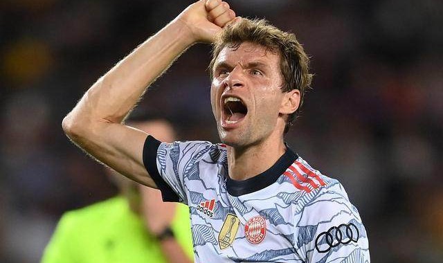 欧冠直播下载-32岁穆勒赢最佳生日礼，巴萨克星越老越妖